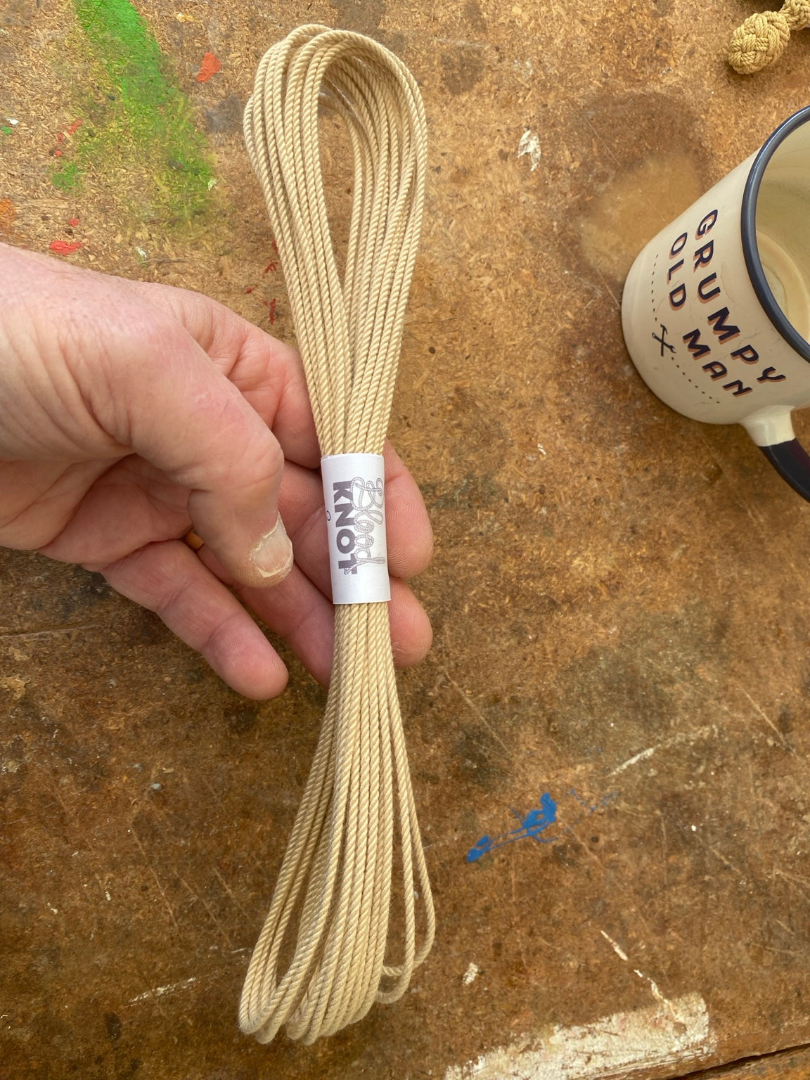 Blood Knot Bondi Sands 2266 hard-laid cordage held in hand